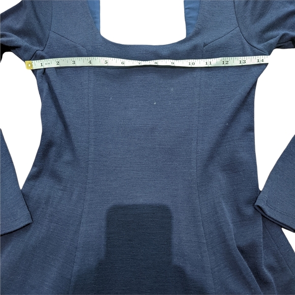 NWOT Alice and Olivia Navy Blue scoop neck, lined skater dress with lace… - Picture 3 of 12